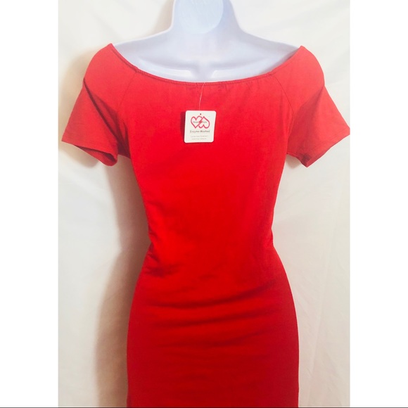 NWT Hearts & Hips Off Shoulder Dress - Picture 5 of 6